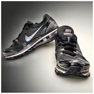 Nike Air Max+ Flywire Running Sneakers | Black & Silver | Women’s